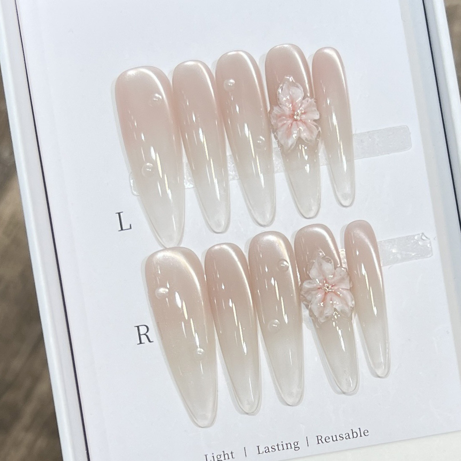 Faux ongles longs en amande, p - Nail Art Press On avis et prix